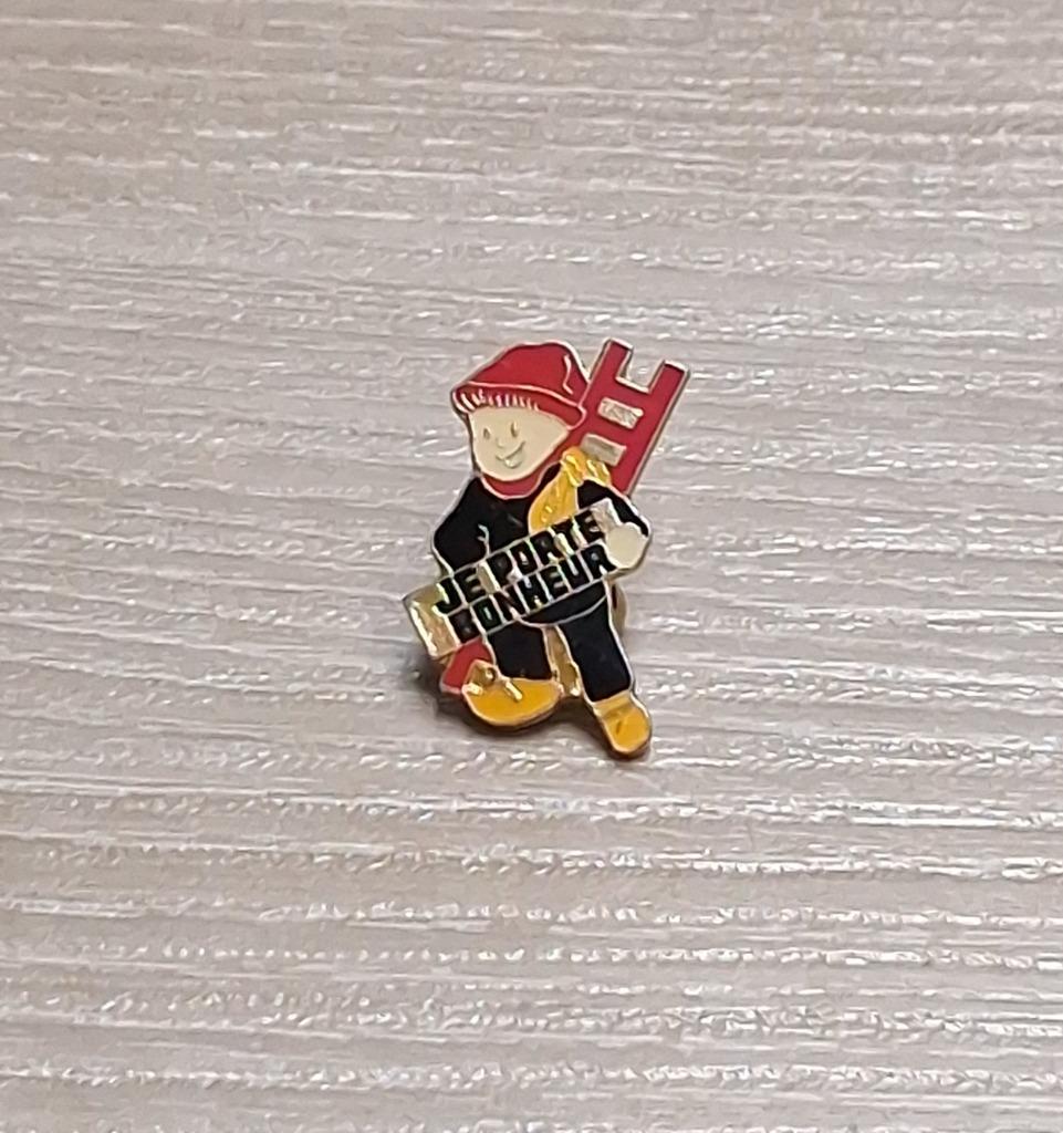 PIN - JE PORTE BONHEUR, Verzenden, Gebruikt, Overige onderwerpen, Speldje of Pin