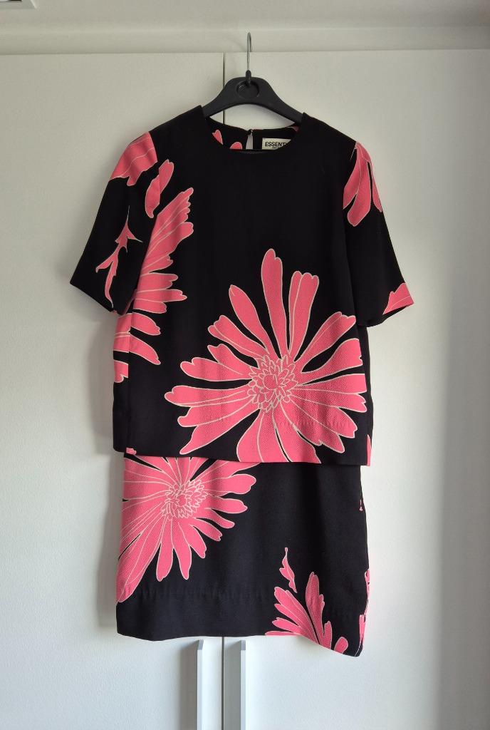 Kleedje essentiel antwerp, Enlèvement ou Envoi, Au-dessus du genou, Essentiel Antwerp, Taille 34 (XS) ou plus petite