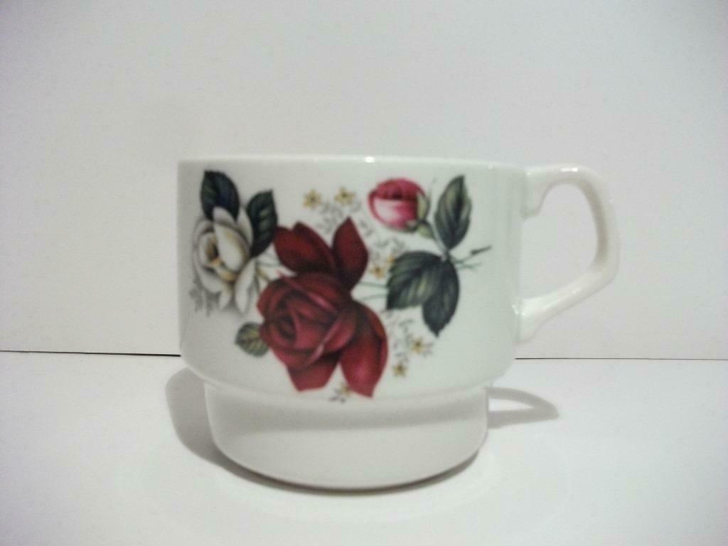 Tasses à café rétro des années 1970 - en parfait état, Envoi, Maison et Meubles