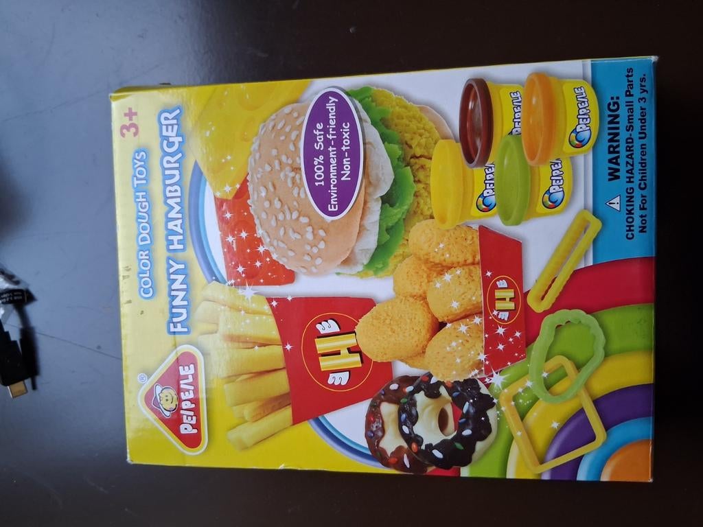 Funny hamburger plasticine, Ophalen of Verzenden