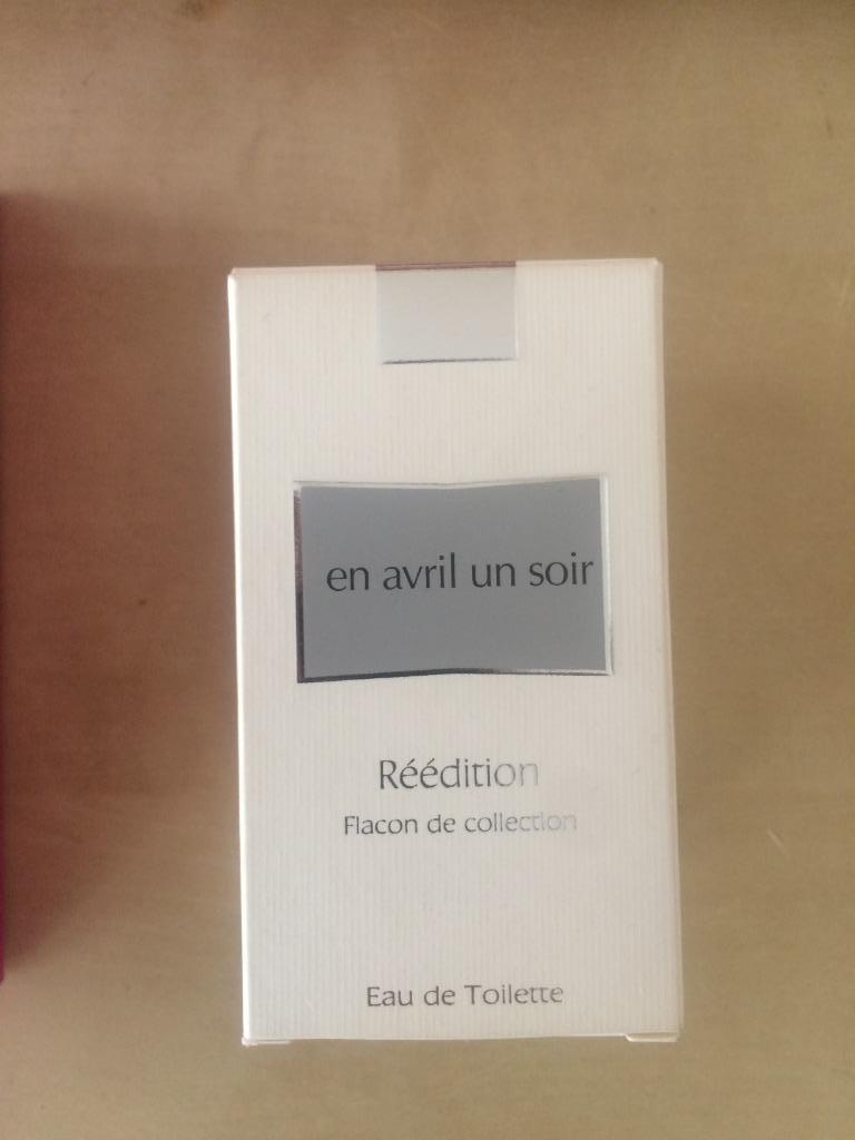 Parfum eau de toilette "en avril un soir" - neuf, Enlèvement, Comme neuf