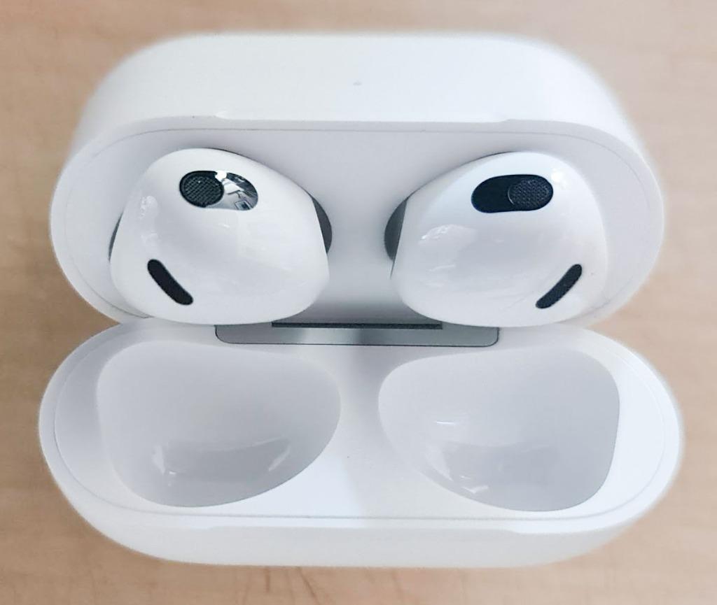 Apple AirPods avec boîtier de charge sans fil (3ᵉ génération, Télécoms, Enlèvement ou Envoi, Neuf, Intra-auriculaires (Earbuds)