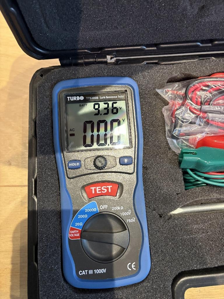 Aardingsmeter Turbo TT5300B, Doe-het-zelf en Bouw, Meetapparatuur, Ophalen of Verzenden, Zo goed als nieuw, Elektriciteit
