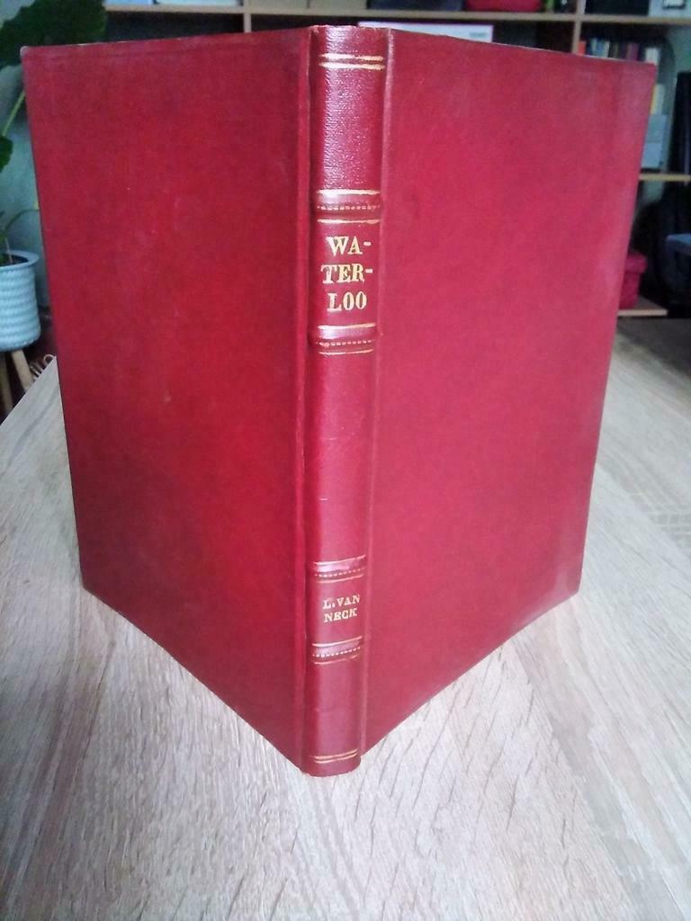 Waterloo - NLéon Van Neck, vertaling Karel Versnaeven, Enlèvement ou Envoi, Utilisé
