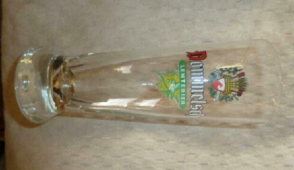 #C bier glas DOMMELSCH LENTEBIER Anno 1744, Verzamelen, Ophalen of Verzenden, Gebruikt, Bierglas