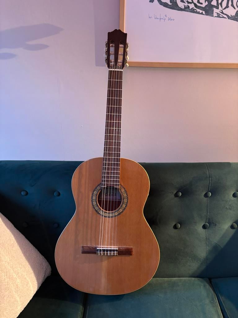 Guitaar Cuenca model 20, mahoniehout, uitstekende staat, Muziek en Instrumenten, Ophalen, Zo goed als nieuw