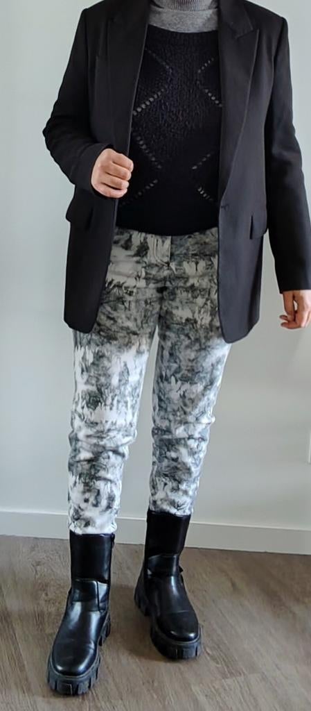 Jean taille haute taille 48 stretch, Enlèvement ou Envoi