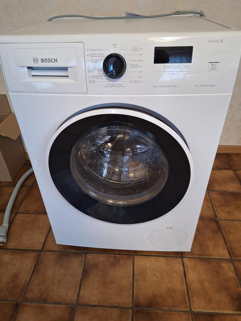 Wasmachine Bosch, 1200 à 1600 tours, 6 à 8 kg, Classe énergétique A ou plus économe, Comme neuf