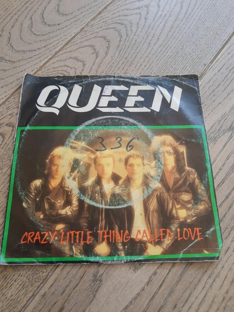 Single Queen: crazy little thing called love, Ophalen of Verzenden, Zo goed als nieuw