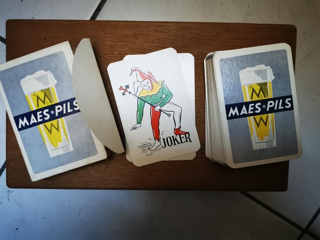 Maes pille de vieilles cartes à jouer, ouvre-côté récemment, Collections, Marques de bière, Enlèvement ou Envoi, Neuf