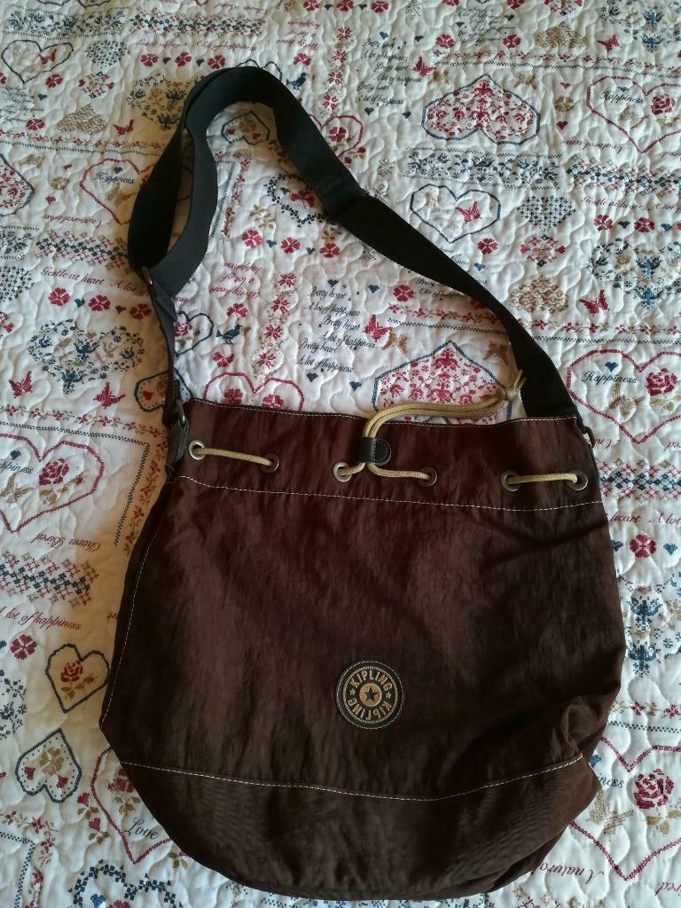 SAC A BANDOUILERE KIPLING brun en toile, Bijoux, Sacs & Beauté, Sacs | Sacs Femme, Enlèvement ou Envoi, Utilisé, Brun, Sac à bandoulière