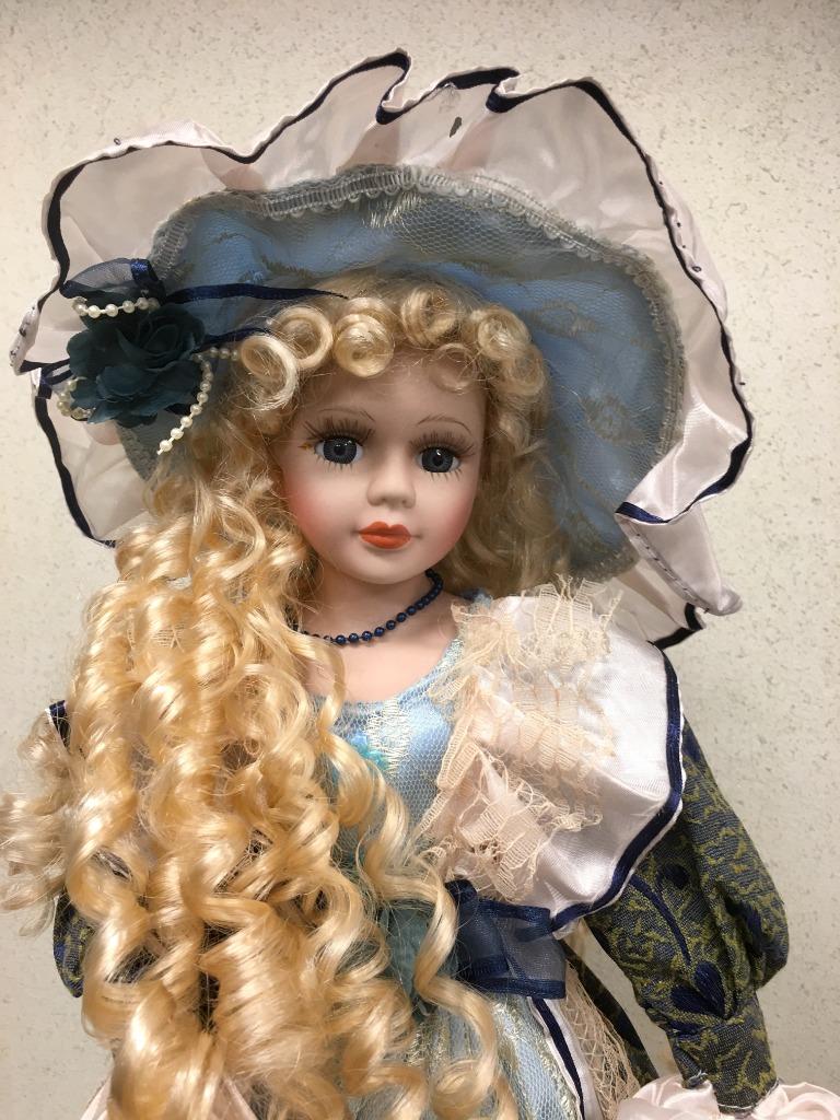 pop porselein Brocante -pop standaard-poppenwagen, Enlèvement ou Envoi, Neuf, Poupée