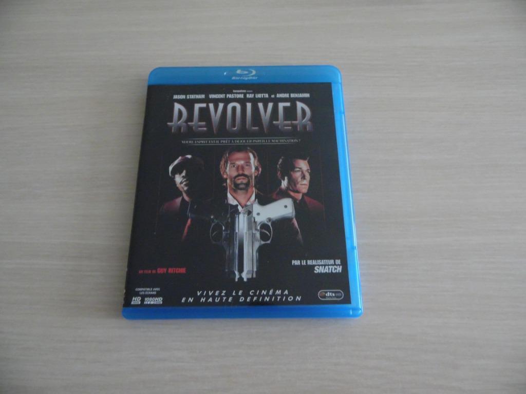 REVOLVER, Ophalen of Verzenden, Zo goed als nieuw, Actie