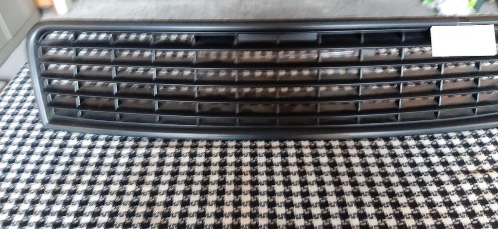 AUDI A4  8E  grill zonder logo, Ophalen of Verzenden