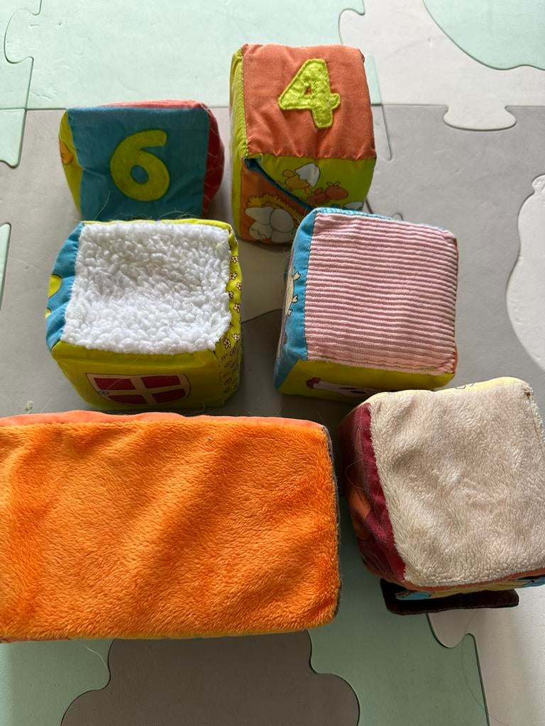 Lilliputiens zachte stapelblokken, Kinderen en Baby's, Ophalen, Zo goed als nieuw