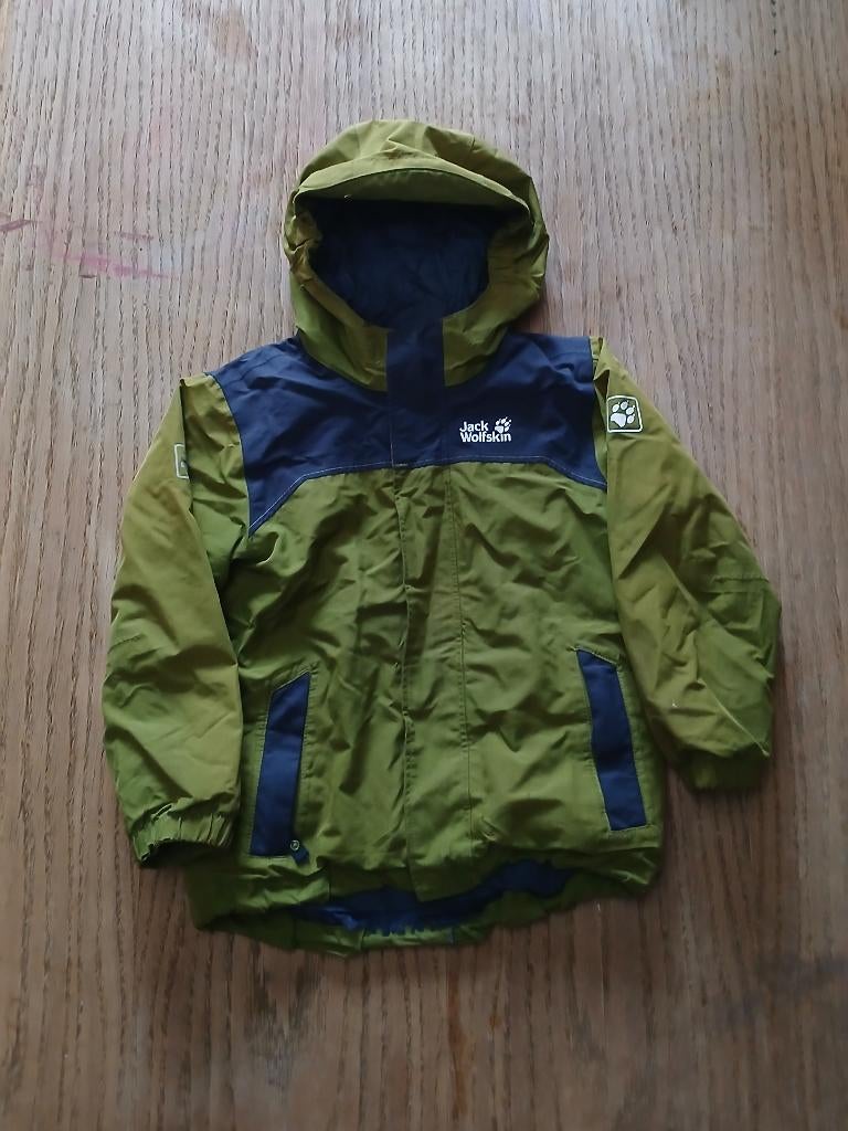 Groene Jack Wolfskin jas met rits en kap – maat 104, Kinderen en Baby's, Kinderkleding | Maat 104, Gebruikt, Jack Wolfskin, Ophalen of Verzenden