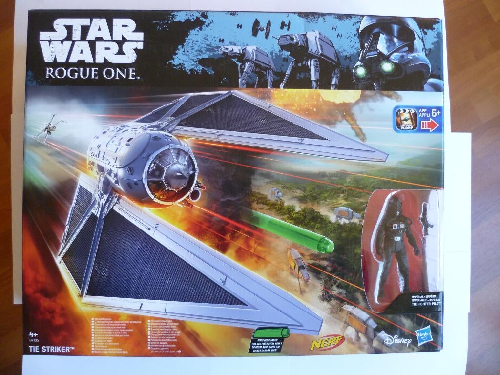 STARWARS ROQUE ONE"TIE STRIKER+IMPERIAL TIE PILOT"UIT 2015, Verzamelen, Ophalen of Verzenden, Nieuw, Actiefiguurtje