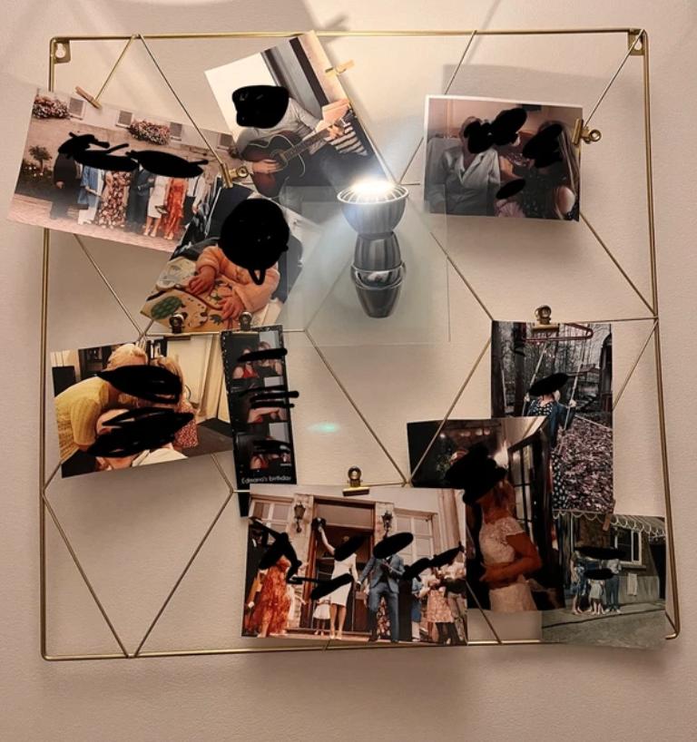 porte-photos mural, Maison & Meubles, Enlèvement ou Envoi, Comme neuf, Métal ou Aluminium, 50 à 75 cm