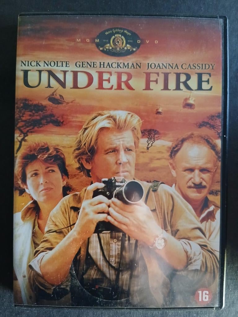 Under fire (1983) Nick Nolte, Gene Hackman, 1980 à nos jours, Comme neuf, À partir de 16 ans, Action et Aventure