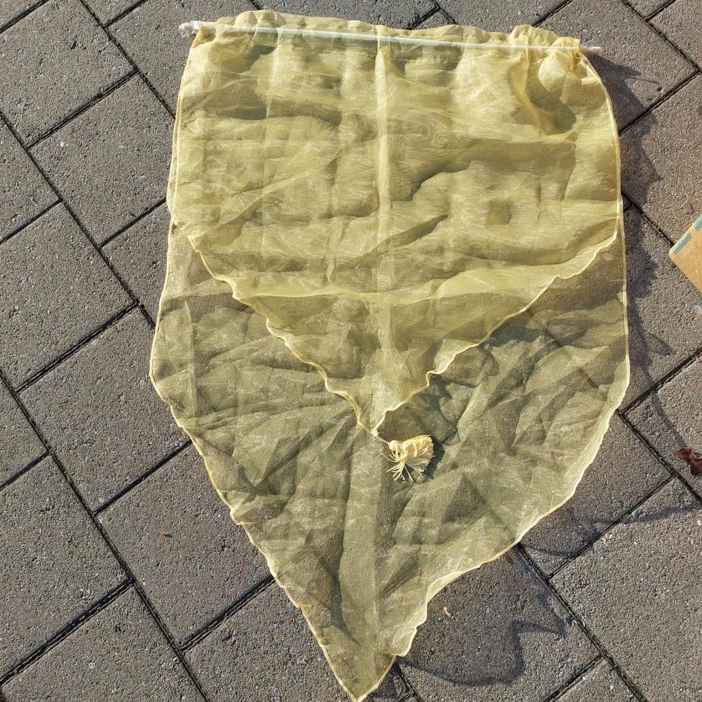 rideau  pour moitié de fenêtres, Enlèvement