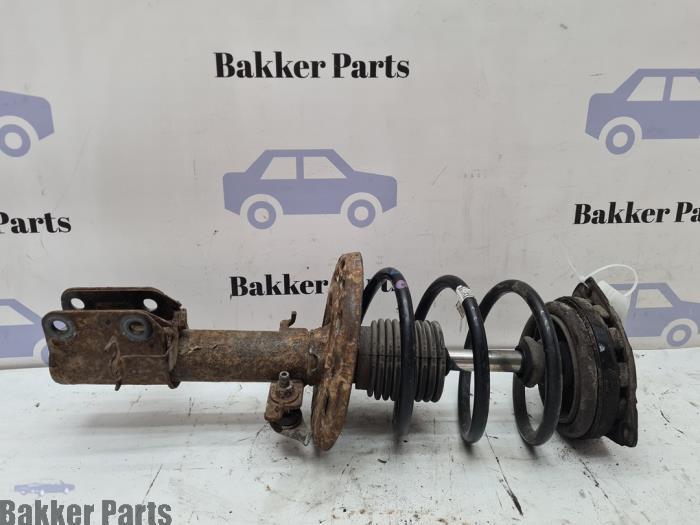Barre amortisseur avant gauche d'un Renault Megane, -, Renault, -, 3 mois de garantie