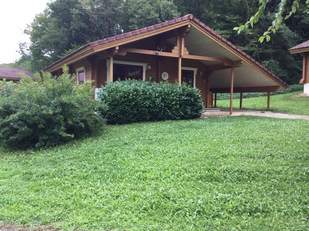 Vakantie Frankrijk Lot Village de Soleil 46700 Mauroux, Vakantie, Midi-Pyreneeën, Recreatiepark, Tv, In bos