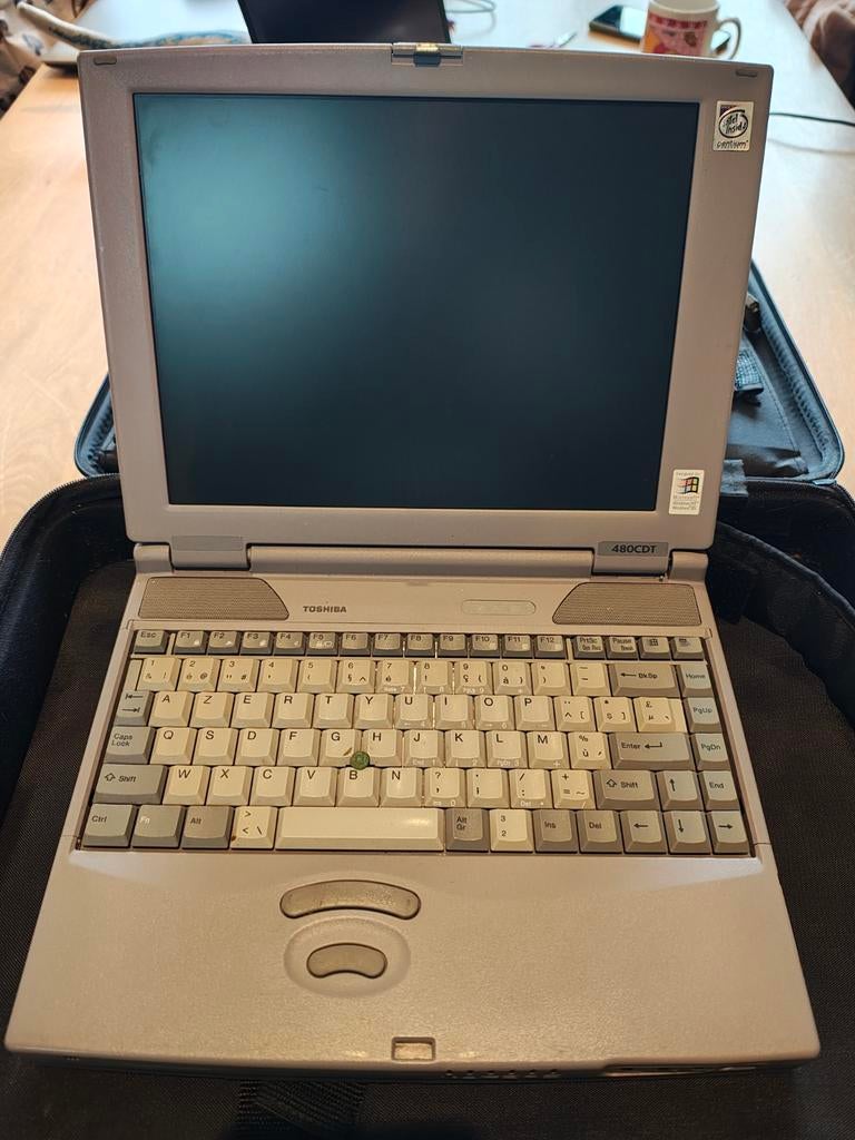 Toshiba 480CDT, Informatique & Logiciels, Ordinateurs Vintage, Enlèvement ou Envoi