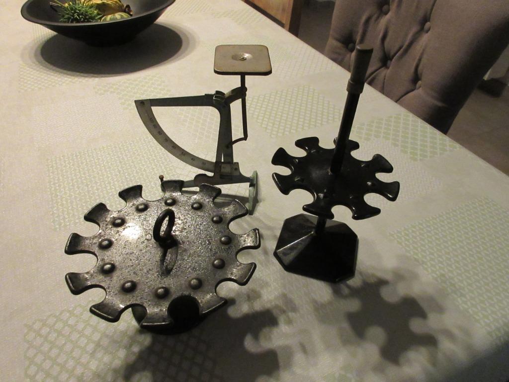 2 Vintage stempelhouders + Brievenweegschaal., Ophalen, Gebruikt