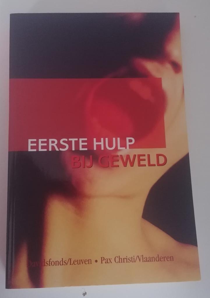 Eerste hulp bij geweld, Boeken, Ophalen of Verzenden, Nieuw