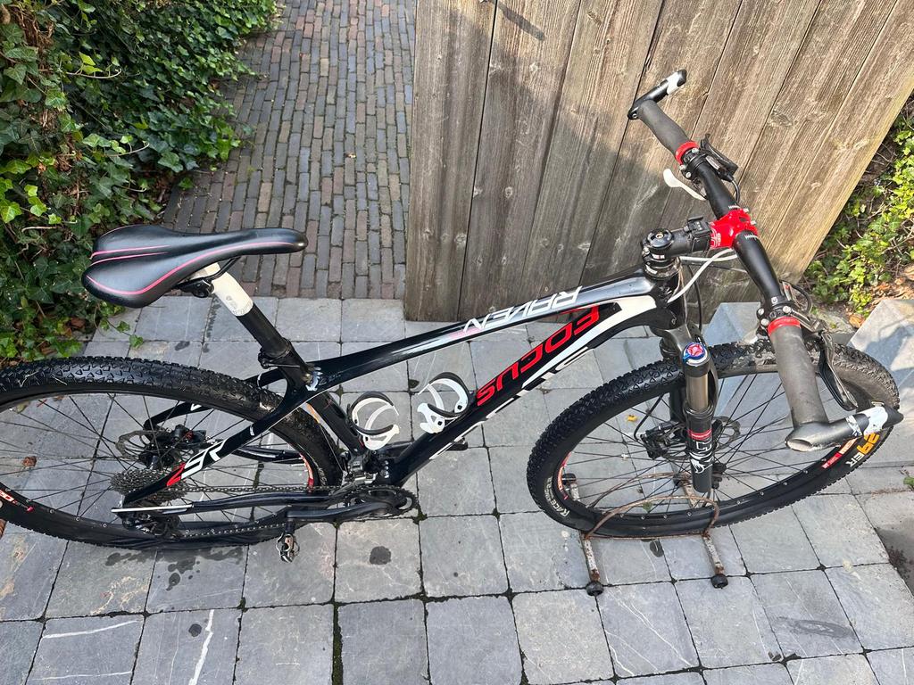 Mtb focus raven Carbon 29 inch, Fietsen en Brommers, Ophalen of Verzenden, Zo goed als nieuw