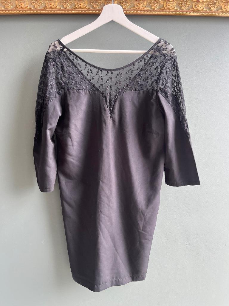 Elegante zwarte jurk van VILA (maat L), Kleding | Dames, Zwart, Vila, Maat 42/44 (L), Ophalen of Verzenden