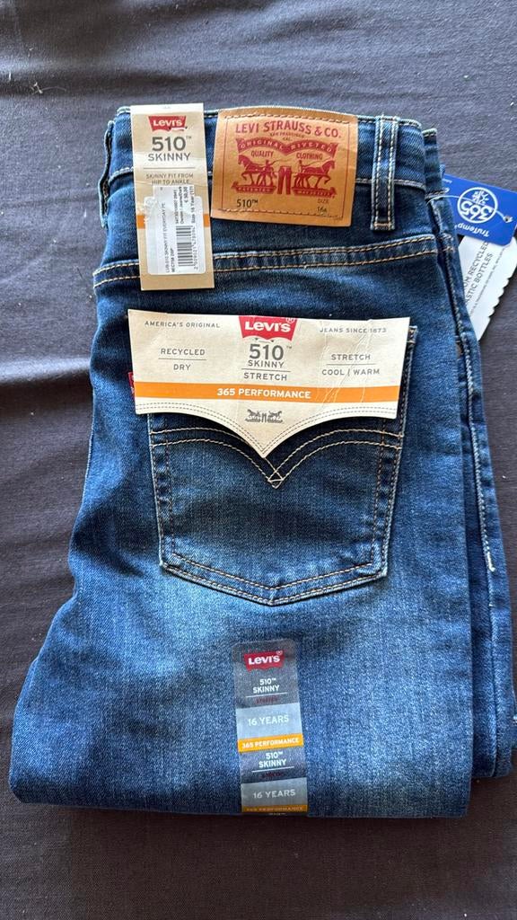 Nouveau jean Levi's 510 (16 ans), Enlèvement ou Envoi, Neuf