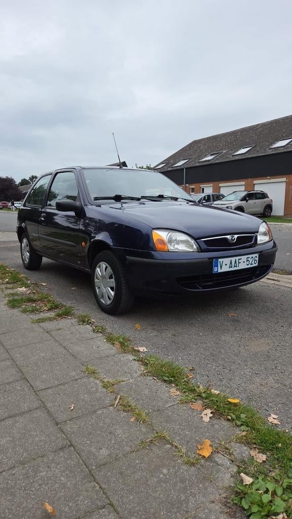 MAZDA 121-13i PRETE A IMMATRICULER, Entreprise, Achat