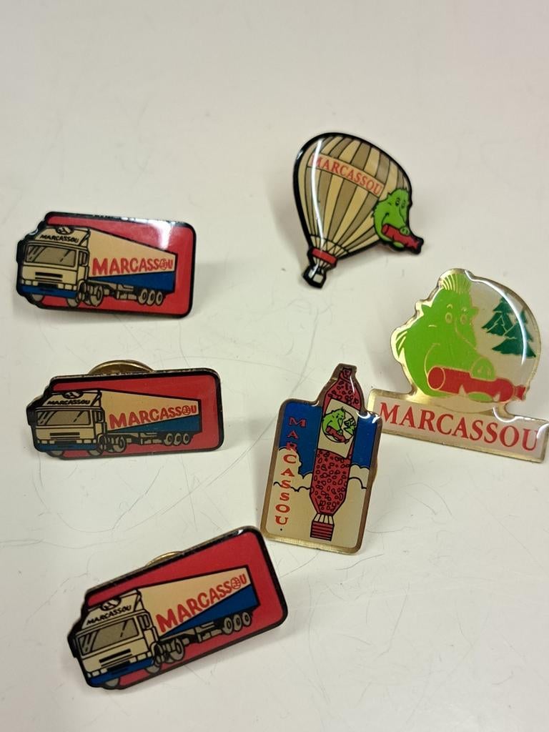 4 épingles Marcassou vintage différentes, Collections, Enlèvement ou Envoi, Comme neuf