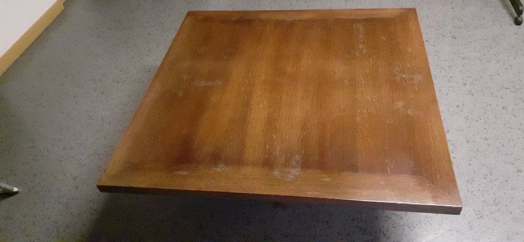 table basse, 50 à 100 cm, Carré, Enlèvement, Utilisé