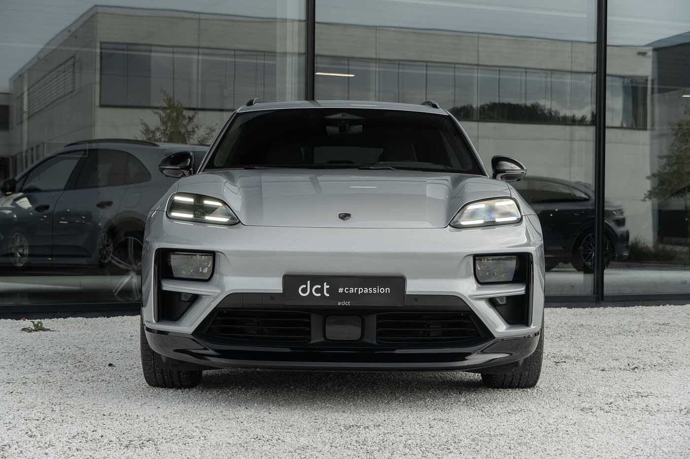 Porsche Macan Turbo New Price of 152.000 euros!, Autos, Cuir, Argent ou Gris, Achat, 470 kW