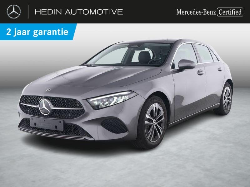 Mercedes-Benz A-Klasse 180 Hatchback Luxury Line | Smartphon, Stof, Zwart, 4 cilinders, Bedrijf