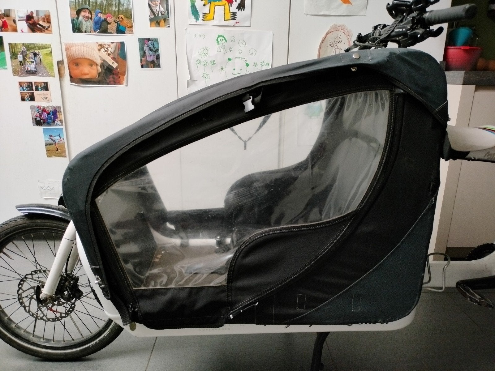 Larry vs harry bullitt canopy, Fietsen en Brommers, Fietsen | Bakfietsen, Ophalen
