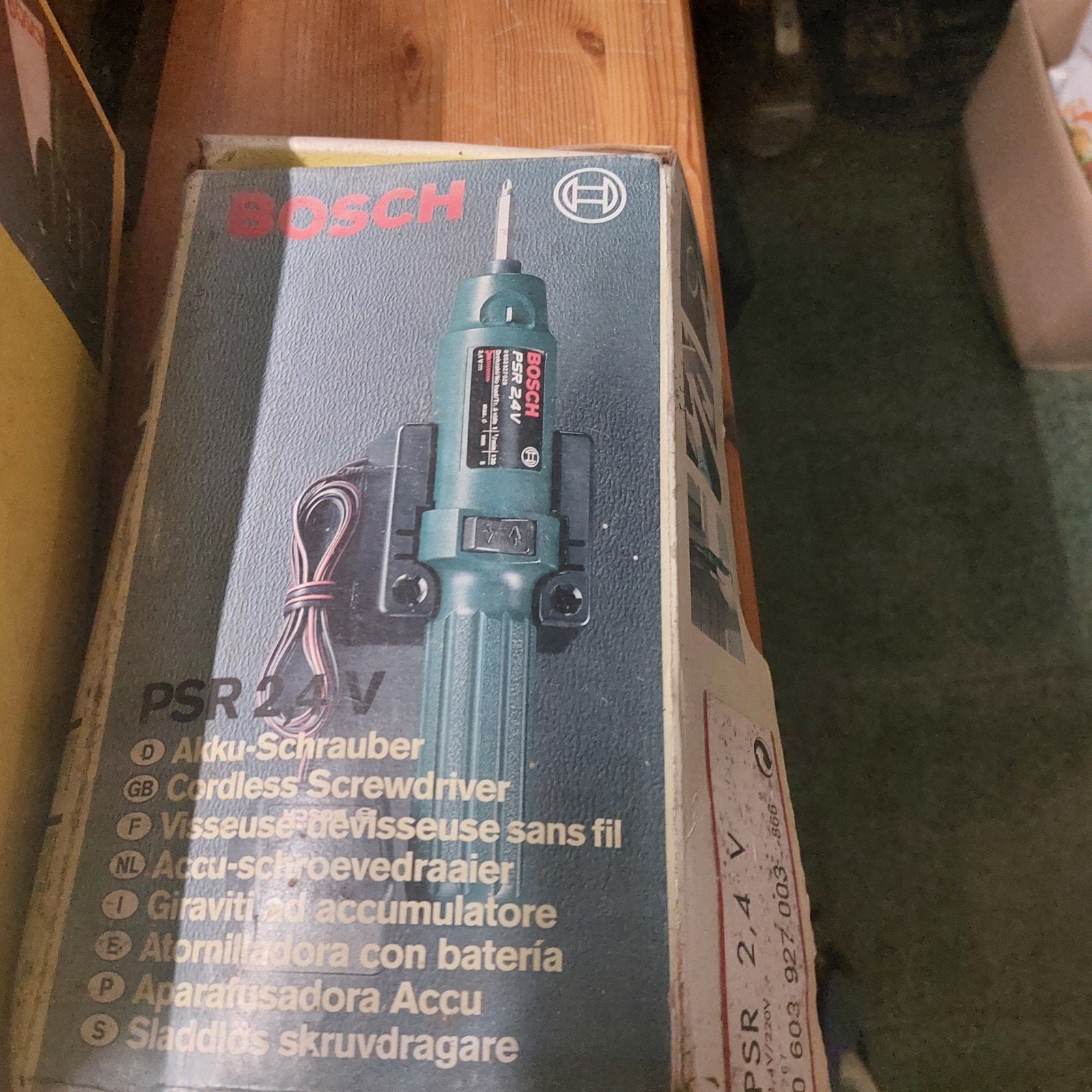 Accu schroevendraaier bosch, Ophalen