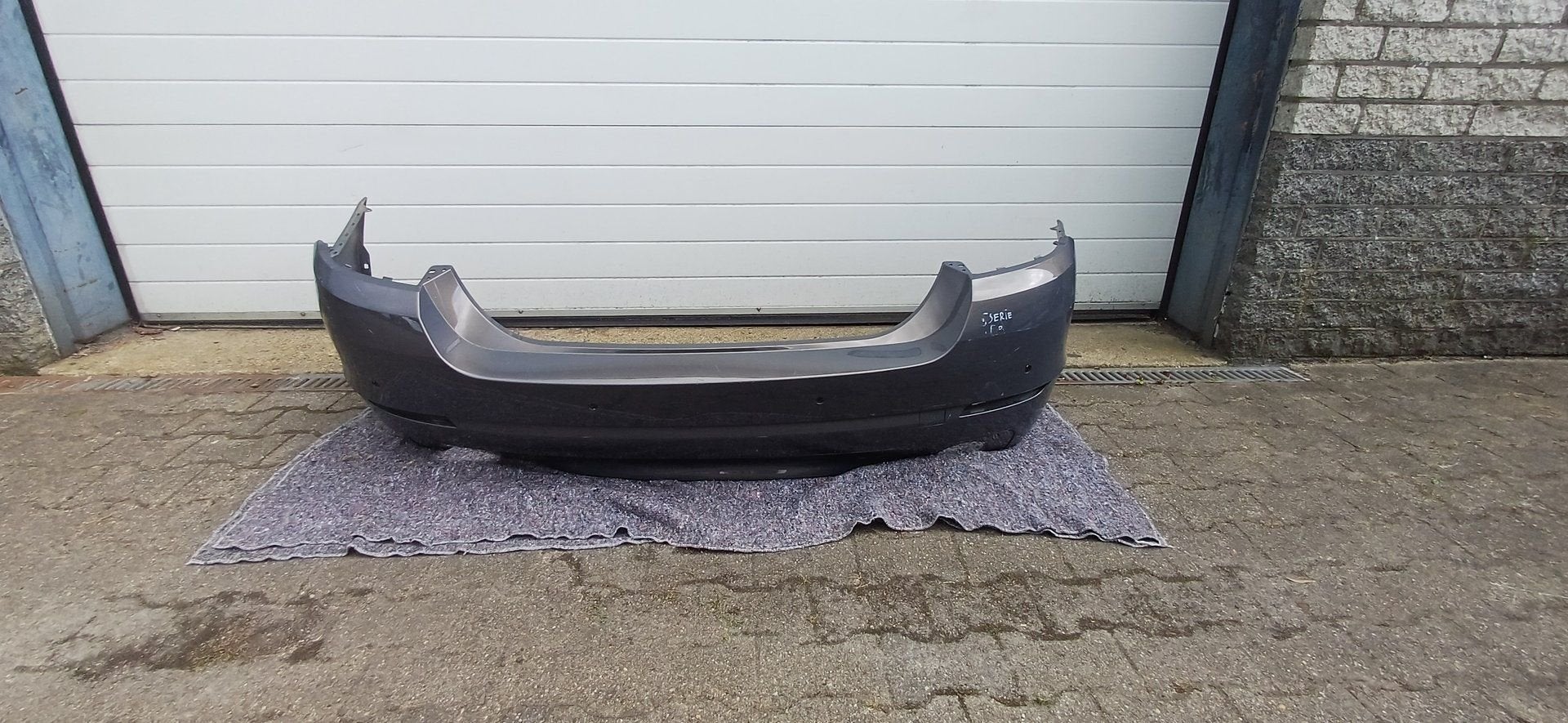 BMW 5-serie F10 Bumper Achterbumper 15857711 PDC Gaten 4x, Arrière, -, Utilisé, -