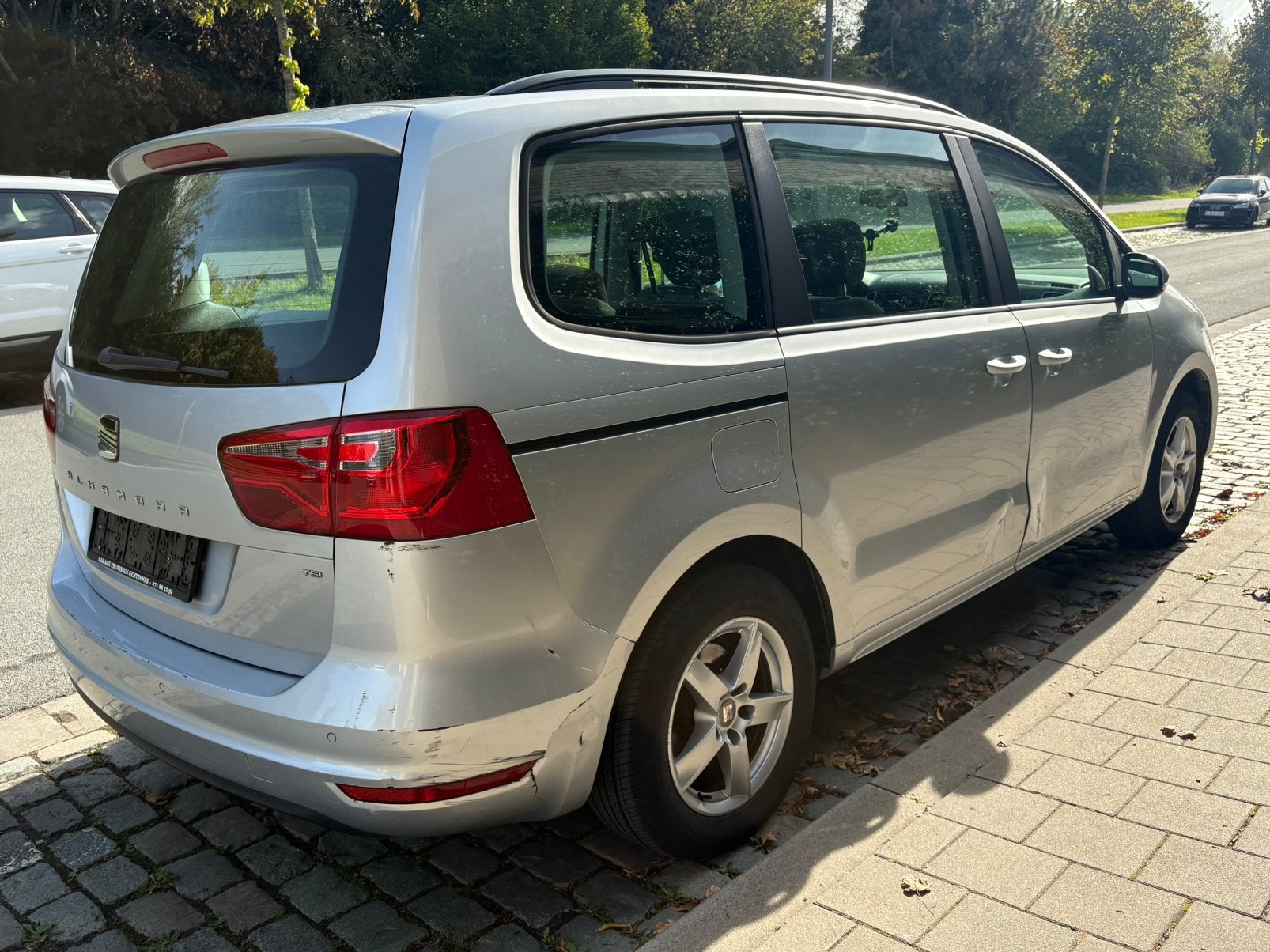 Toit panoramique automatique de la Seat Alhambra, Autos, Achat, 110 kW, Entretenue par le concessionnaire, 5 portes
