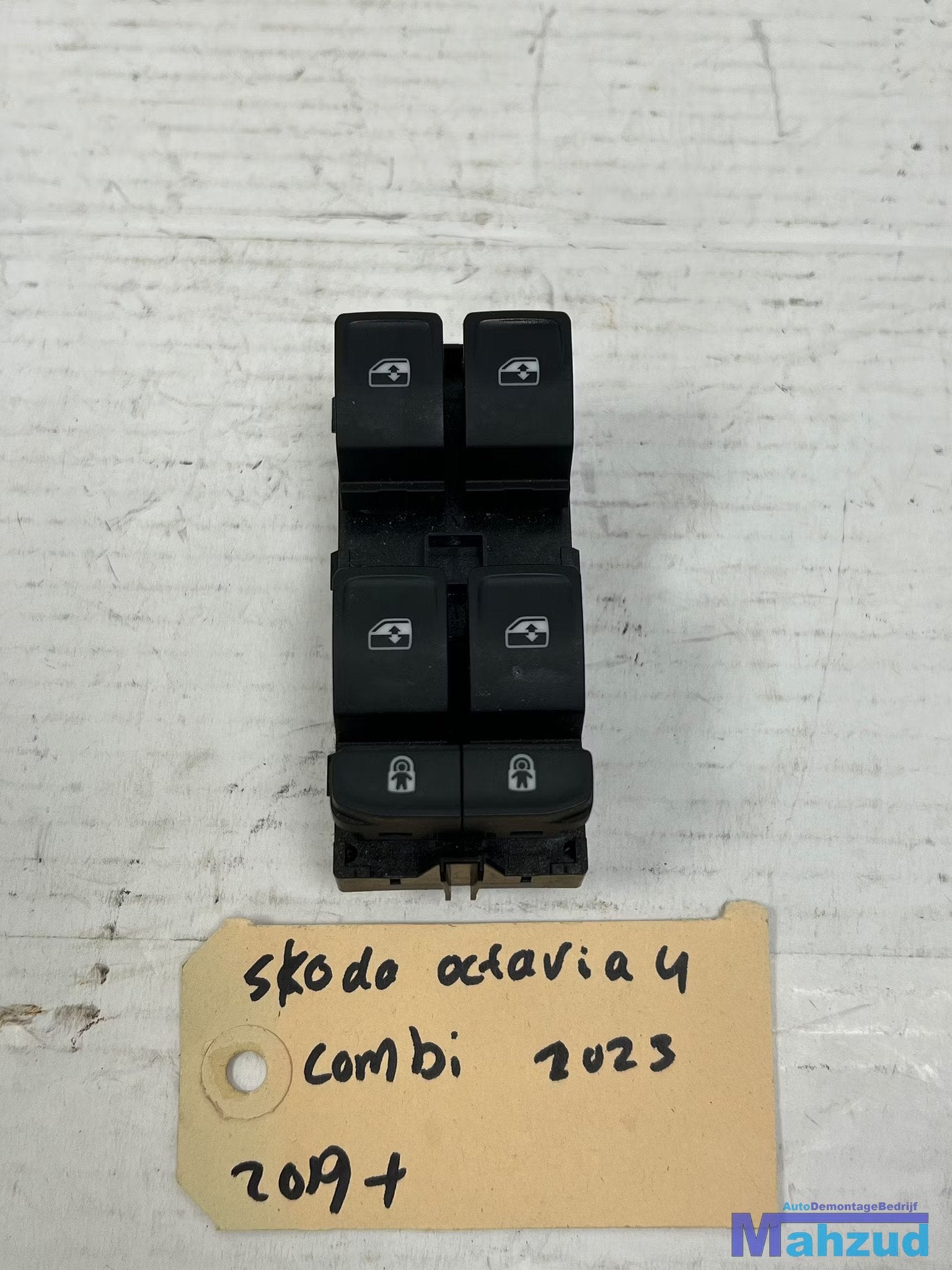 SKODA OCTAVIA 4 raam schakelaar 3G0959857B 2019+, Tr. Vaclava Klementa 869
293 01  Mlada Boleslav, CZ, Skoda, Skoda Auto a.s.