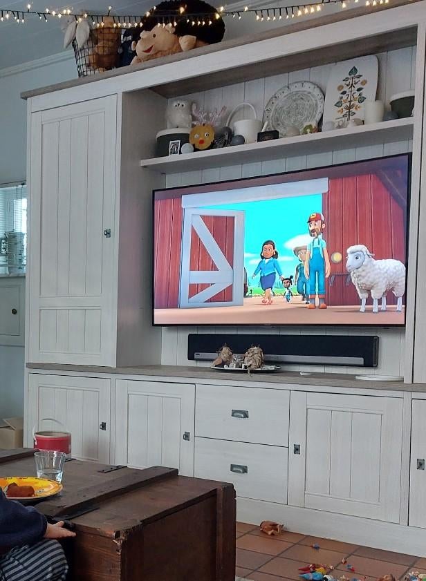 Meuble TV avec beaucoup d'espace de rangement aspect bois., Enlèvement