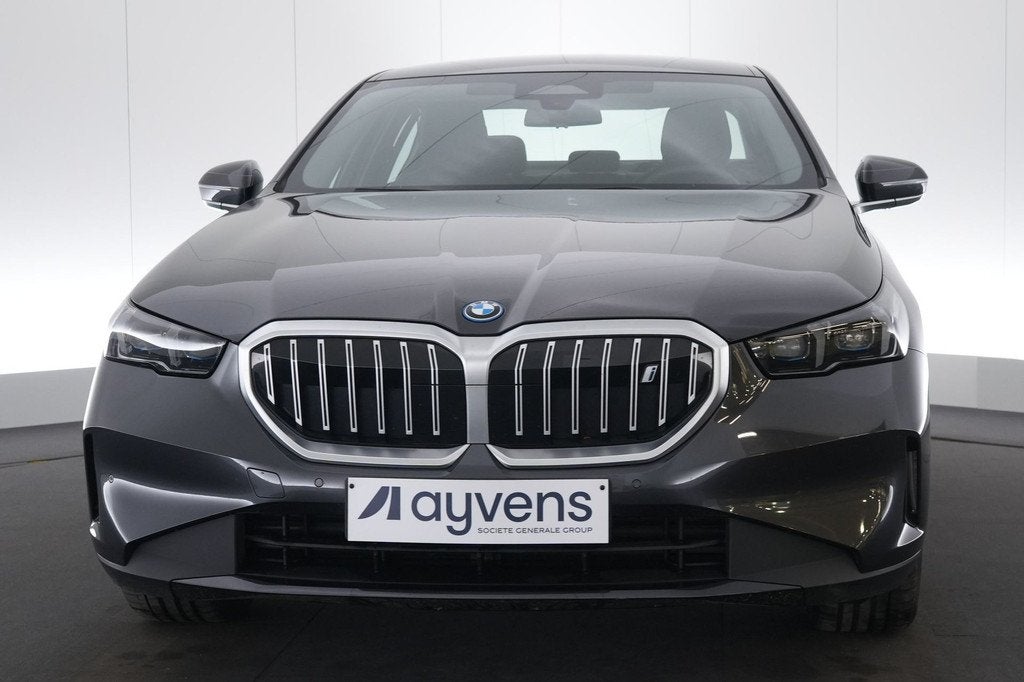 (2FQY899) BMW I5, Auto's, BMW, Automaat, https://public.car-pass.be/vhr/42437569-9b8f-4384-a976-64f60037e3bd, Gebruikt, I5