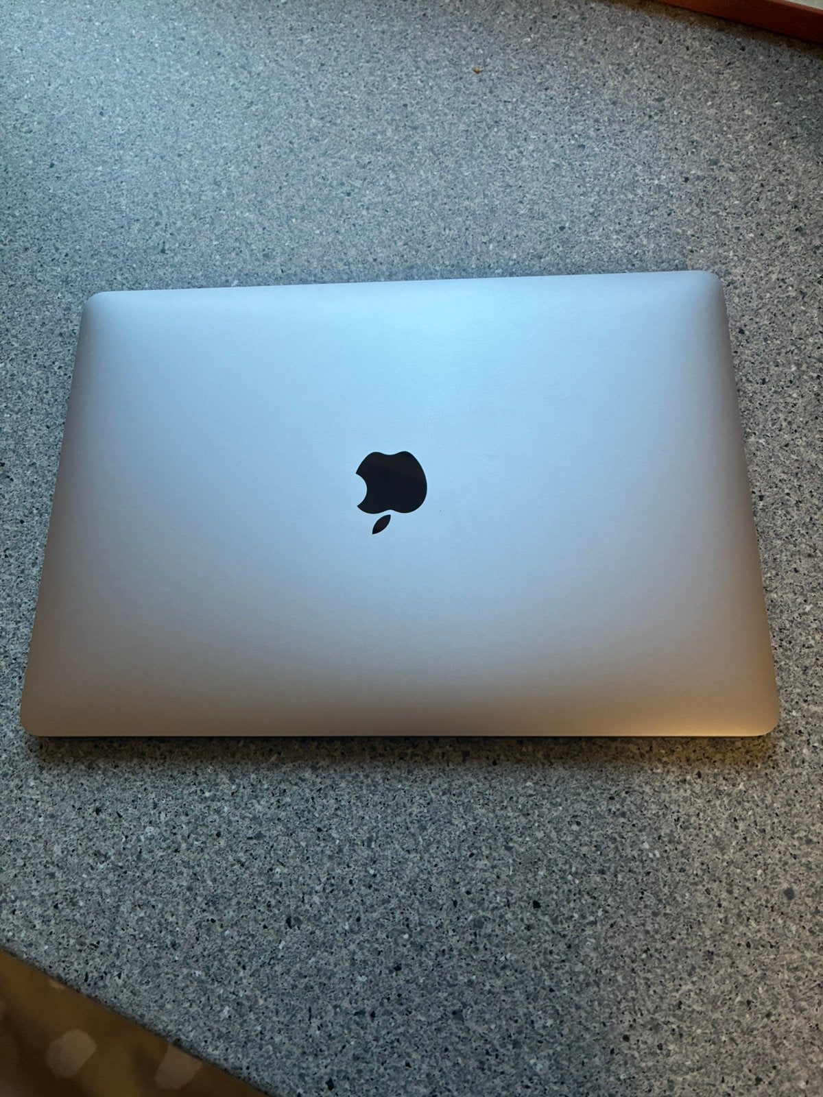 Macbook Pro, Computers en Software, Ophalen, Zo goed als nieuw, MacBook