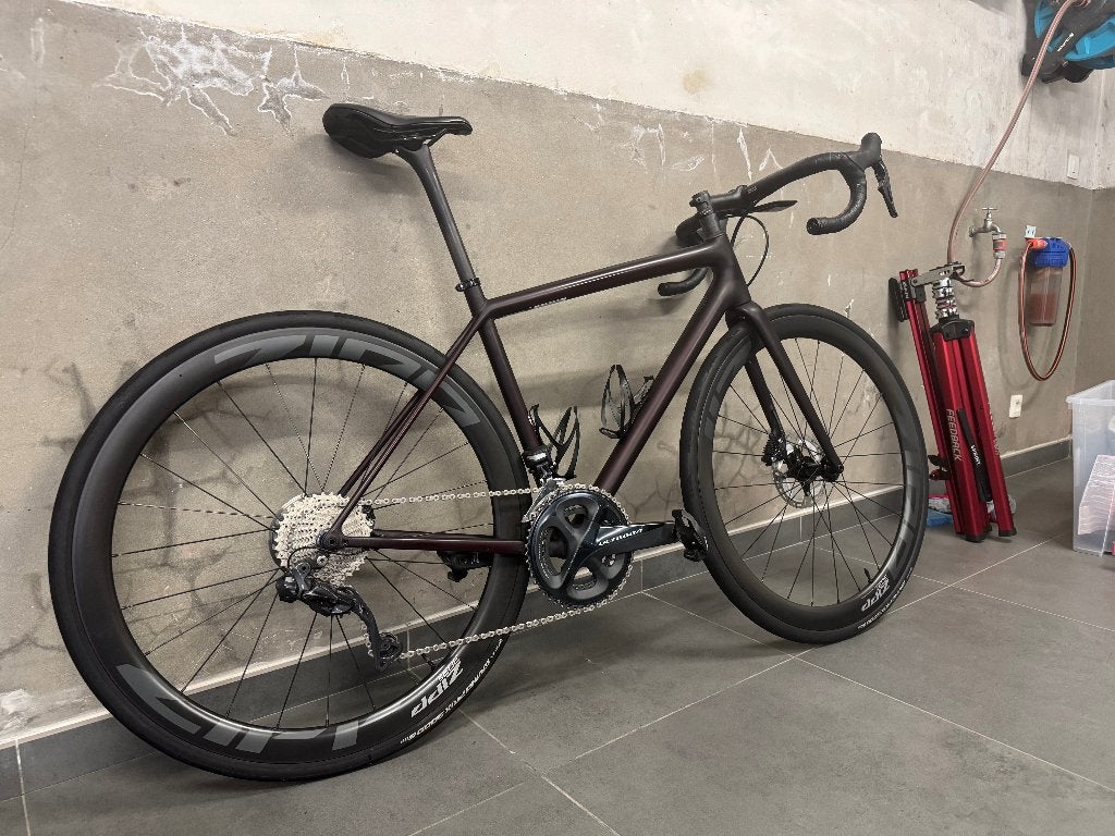 Specialized Aethos, Gebruikt, Carbon, 10 tot 15 versnellingen, Heren