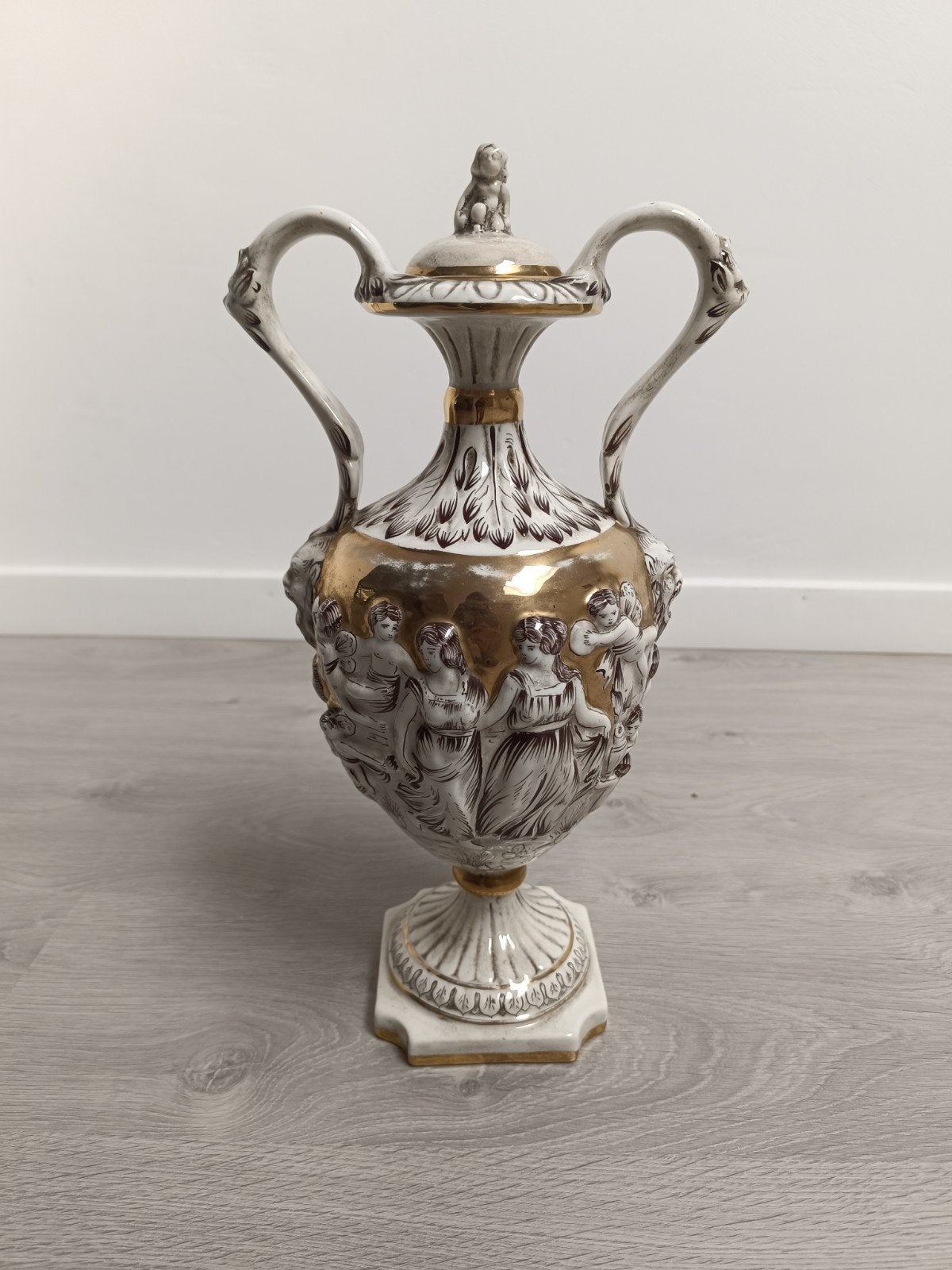 porselein beker of decoratie, Ophalen