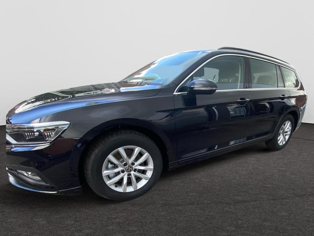 Volkswagen Passat Variant Passat Wagon Business 2.0 l TDI SC, Auto's, Automaat, Navigatiesysteem, Zwart, Passat
