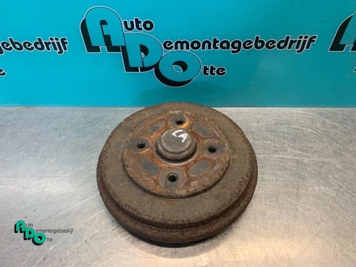 Tambour de frein arrière d'un Opel Agila (Agila 00-), -, Opel, 3 mois de garantie, Utilisé