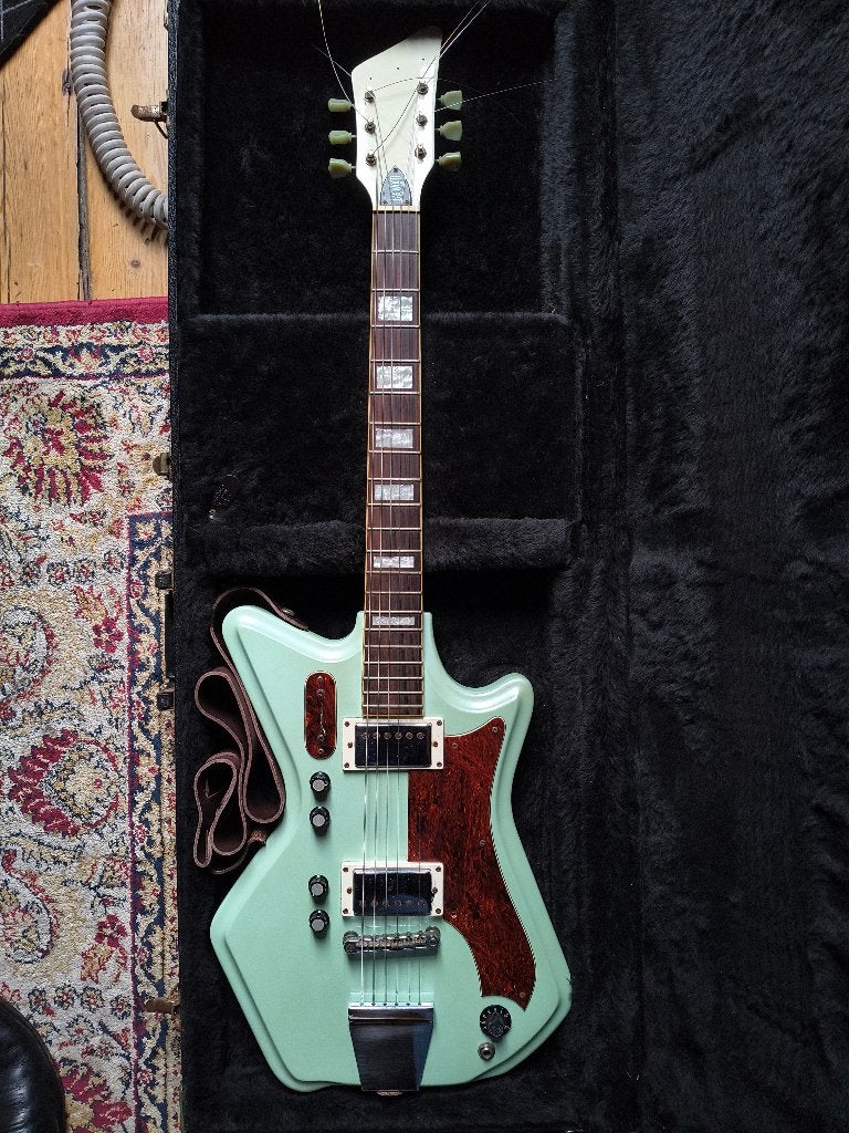 Eastwood Airline Jetsons 2p + original flightcase, Musique & Instruments, Instruments à corde | Guitares | Électriques, Enlèvement